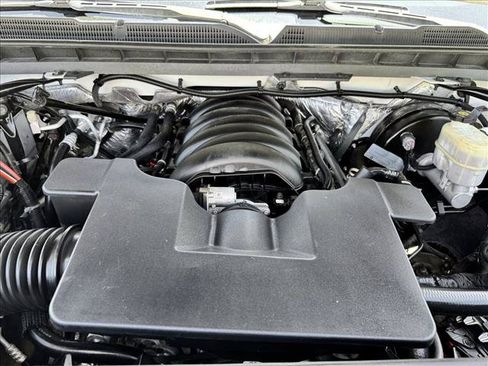 Used 2018 Chevrolet Silverado 1500 LT AWD/4WD image 20