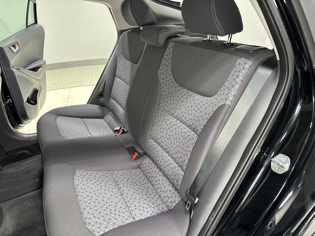 Used 2018 Hyundai Ioniq Blue FWD image 23