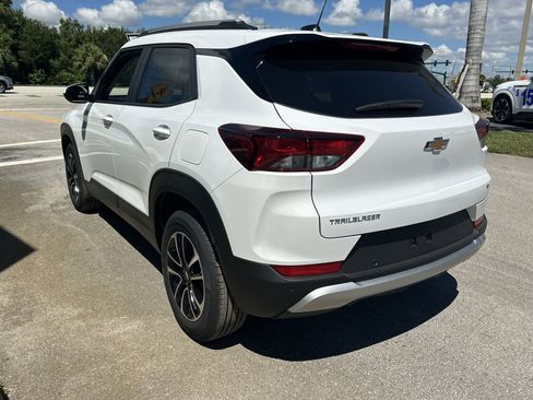 New 2026 Chevrolet TrailBlazer LT w/ Driver Confidence Package image 8