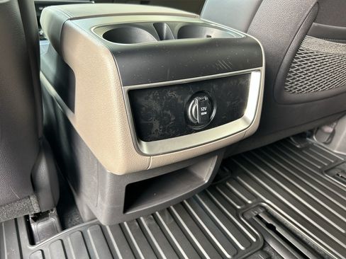 New 2026 Kia Carnival EX FWD image 15