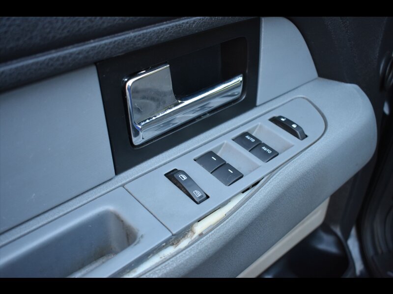 Used 2012 Ford F150 XLT w/ XLT Convenience Pkg RWD image 18