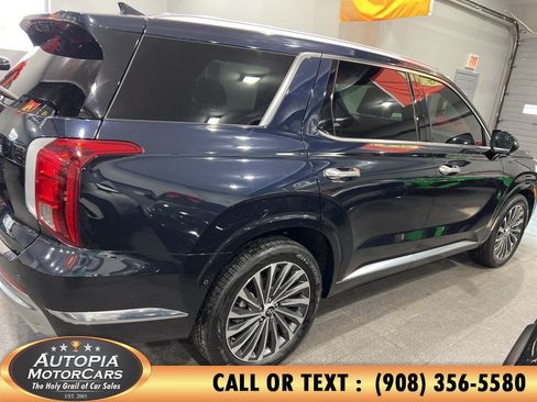 Used 2024 Hyundai Palisade Calligraphy FWD image 7