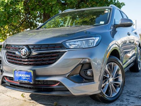 Used 2022 Buick Encore GX Select w/ Sport Touring Package image 1