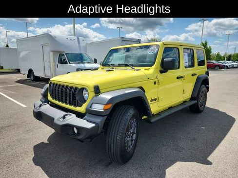 Used 2024 Jeep Wrangler Unlimited Sport AWD/4WD image 3