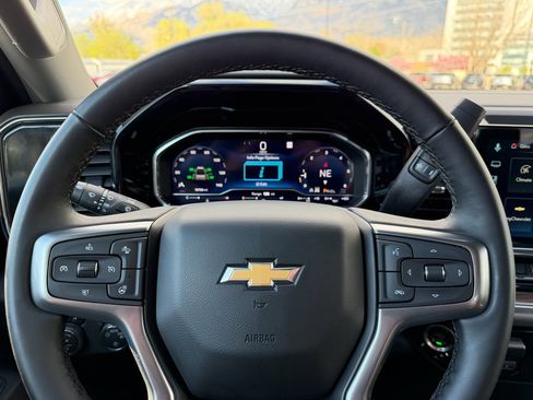 Used 2025 Chevrolet Silverado 1500 LT image 25