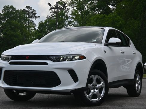 Used 2024 Dodge Hornet GT Plus image 4