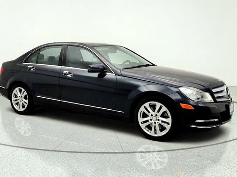 Used 2013 Mercedes-Benz C 300 4MATIC Sedan image 3