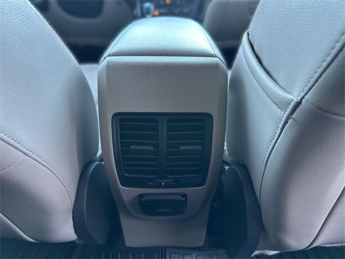 Certified 2017 Ford Escape Titanium image 24