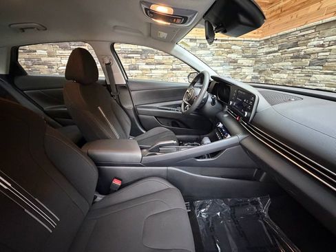 Certified 2023 Hyundai Elantra SEL image 14