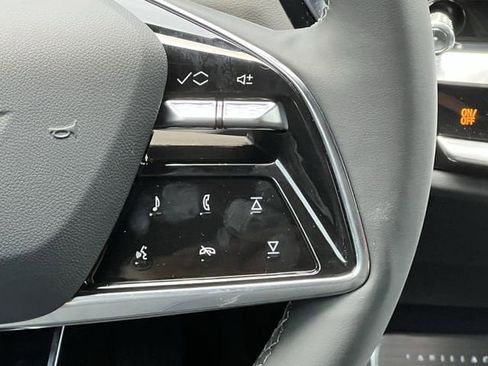 New 2025 Cadillac Lyriq Luxury image 13