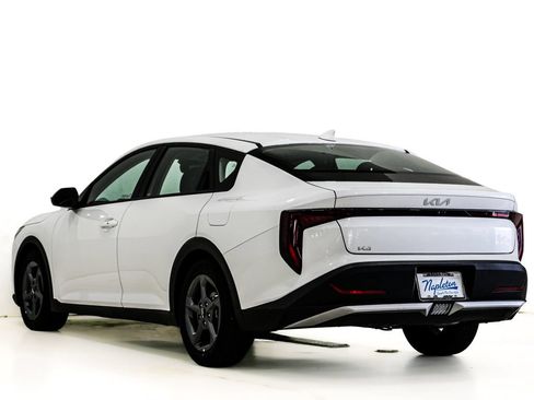 Used 2025 Kia K4 FWD image 8