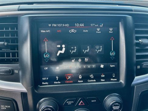 Used 2018 RAM 2500 Power Wagon w/ Leather & Luxury Group AWD/4WD image 15