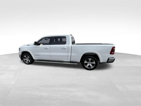 Used 2019 RAM 1500 Laramie AWD/4WD image 9