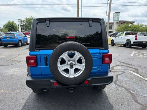 Used 2021 Jeep Wrangler Unlimited Sport AWD/4WD image 8