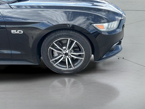 Used 2015 Ford Mustang GT RWD image 35