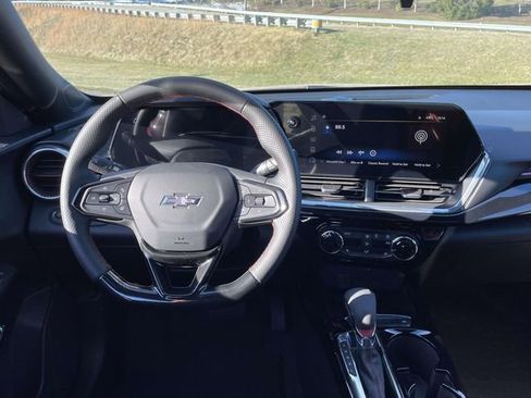 New 2026 Chevrolet Trax RS w/ Sunroof Package image 12