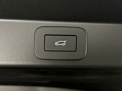 New 2026 Land Rover Range Rover Sport Dynamic SE AWD/4WD image 19
