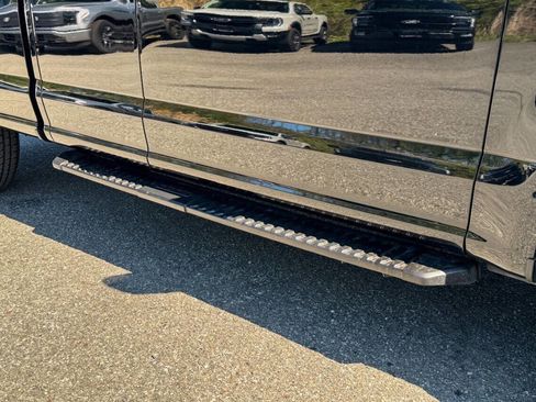 Used 2018 Ford F150 XL w/ Equipment Group 101A Mid AWD/4WD image 11