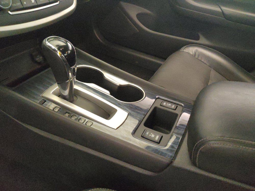 Used 2016 Nissan Altima 3.5 SL FWD image 26