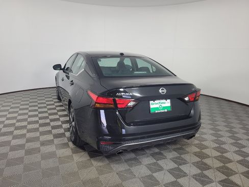 Used 2021 Nissan Altima 2.5 SR FWD image 5