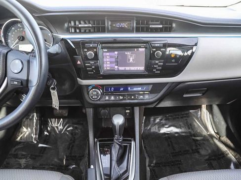 Used 2014 Toyota Corolla LE image 13