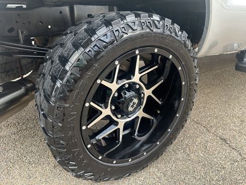 Used 2013 Ford F250 Platinum w/ FX4 Off Road Pkg image 15