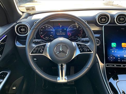 Used 2026 Mercedes-Benz GLC 300 4MATIC image 5