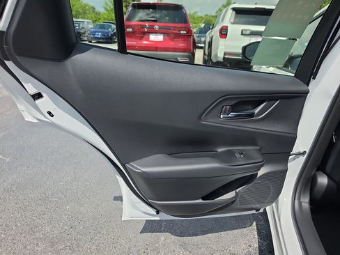 New 2026 Toyota Prius Plug-In Hybrid FWD image 33