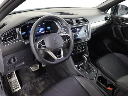 Used 2024 Volkswagen Tiguan SE R-Line FWD image 28