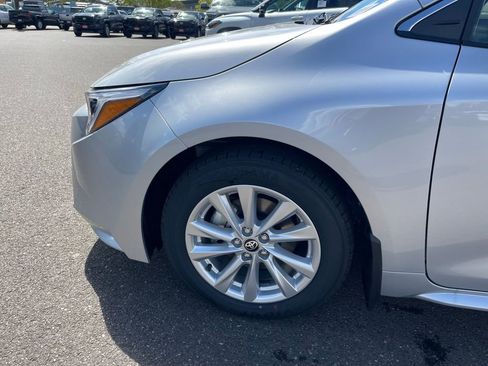 New 2026 Toyota Corolla XLE FWD image 11