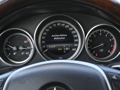 Used 2014 Mercedes-Benz E 350 Sedan image 11