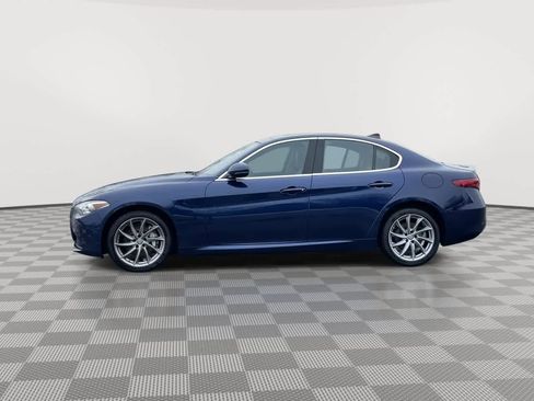 Used 2019 Alfa Romeo Giulia AWD image 5
