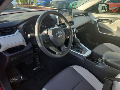 Used 2024 Toyota RAV4 XLE image 19