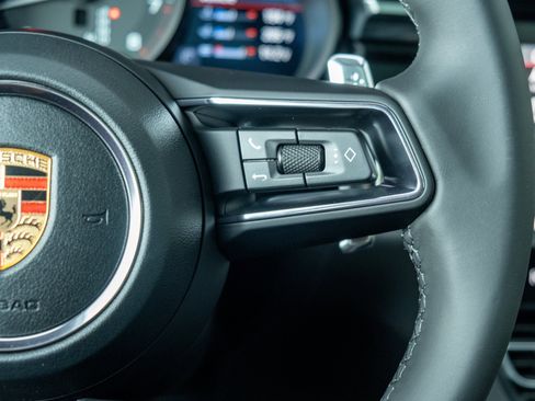 Certified 2026 Porsche Macan image 25