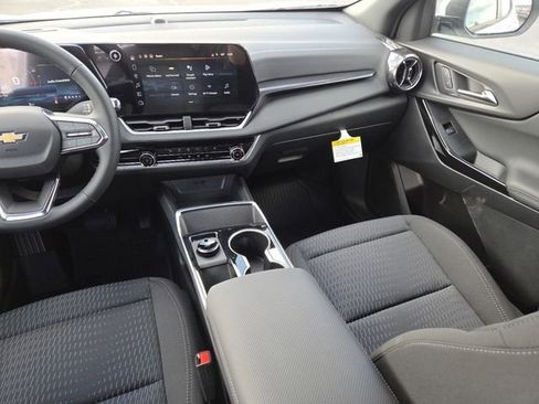 New 2026 Chevrolet Equinox LT w/ Safety and Technology Package FWD image 29