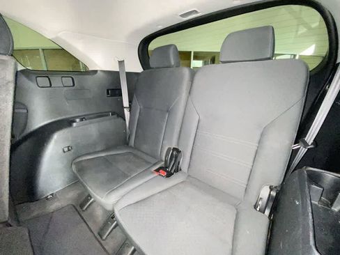 Used 2020 Kia Sorento LX AWD/4WD image 25