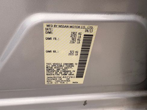 Used 2013 Nissan Leaf S image 19