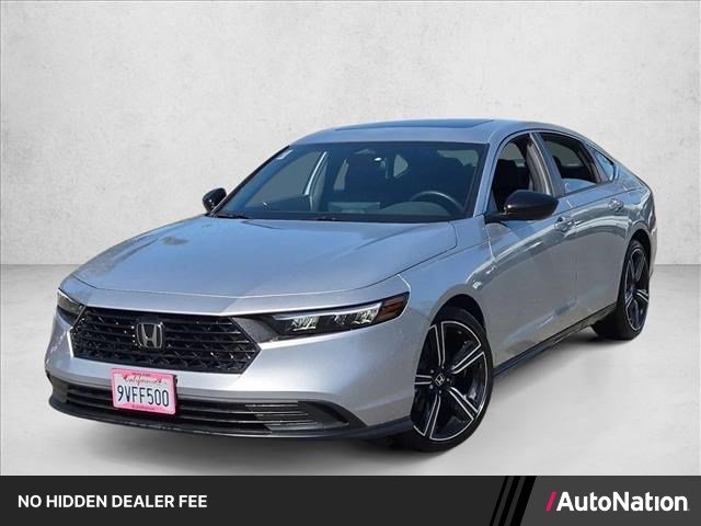 Used 2025 Honda Accord Sport image 1