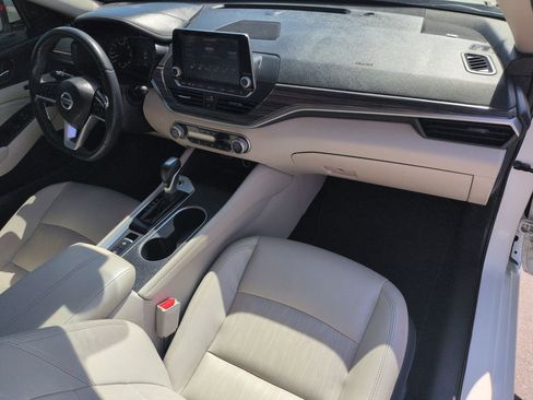 Used 2019 Nissan Altima 2.5 Platinum image 18