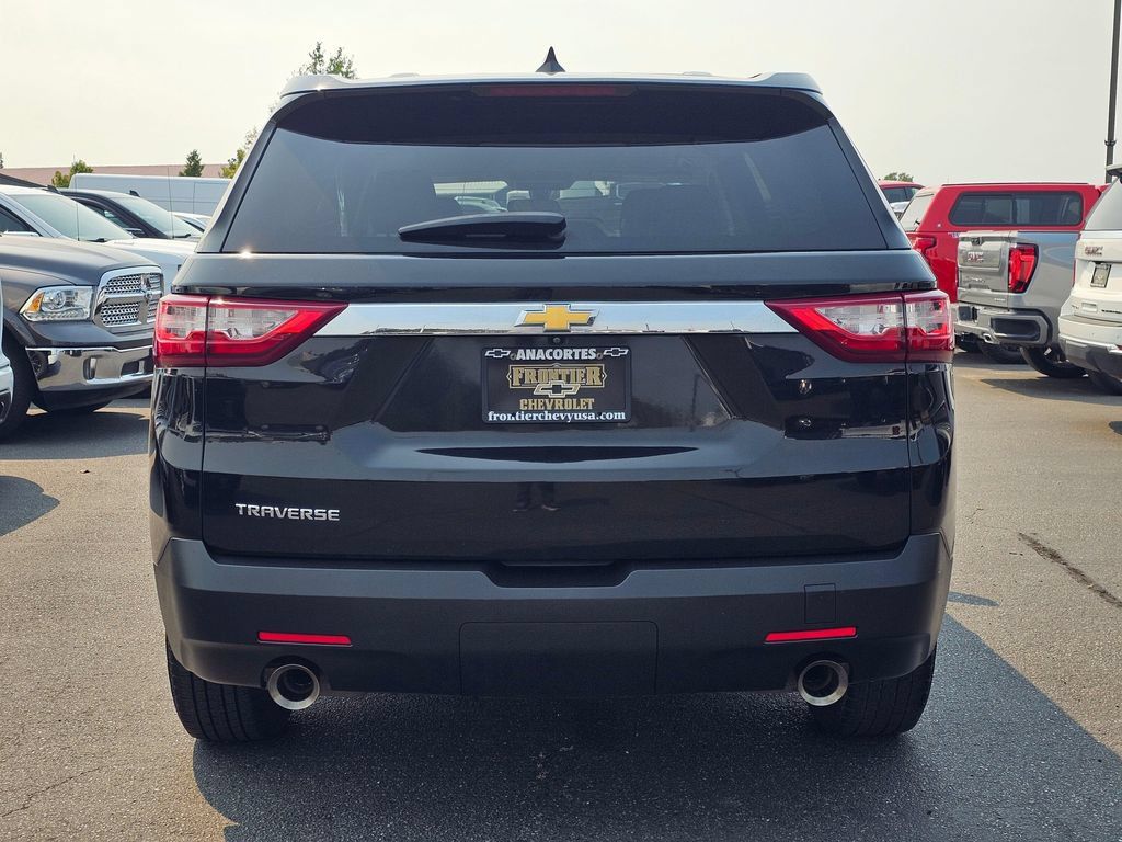 Used 2020 Chevrolet Traverse LS FWD image 4
