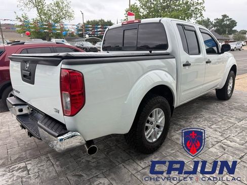 Used 2014 Nissan Frontier SV RWD image 4