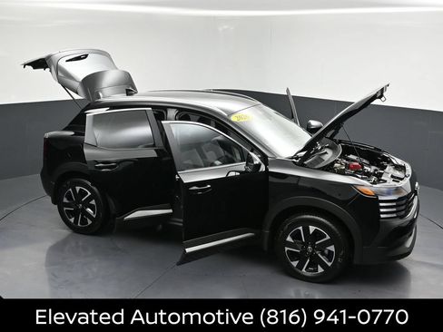 Certified 2026 Nissan Kicks SV w/ Cold Weather Package AWD/4WD image 28