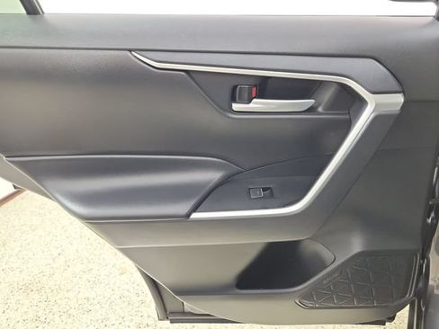 Used 2023 Toyota RAV4 XLE FWD image 14
