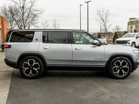 Used 2024 Rivian R1S Adventure image 3