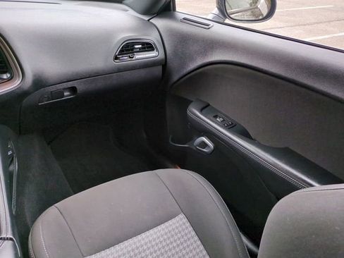 Used 2022 Dodge Challenger GT image 16