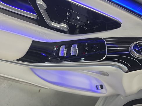 Used 2025 Mercedes-Benz Maybach S 580 4MATIC image 27