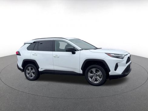 Used 2025 Toyota RAV4 LE image 2