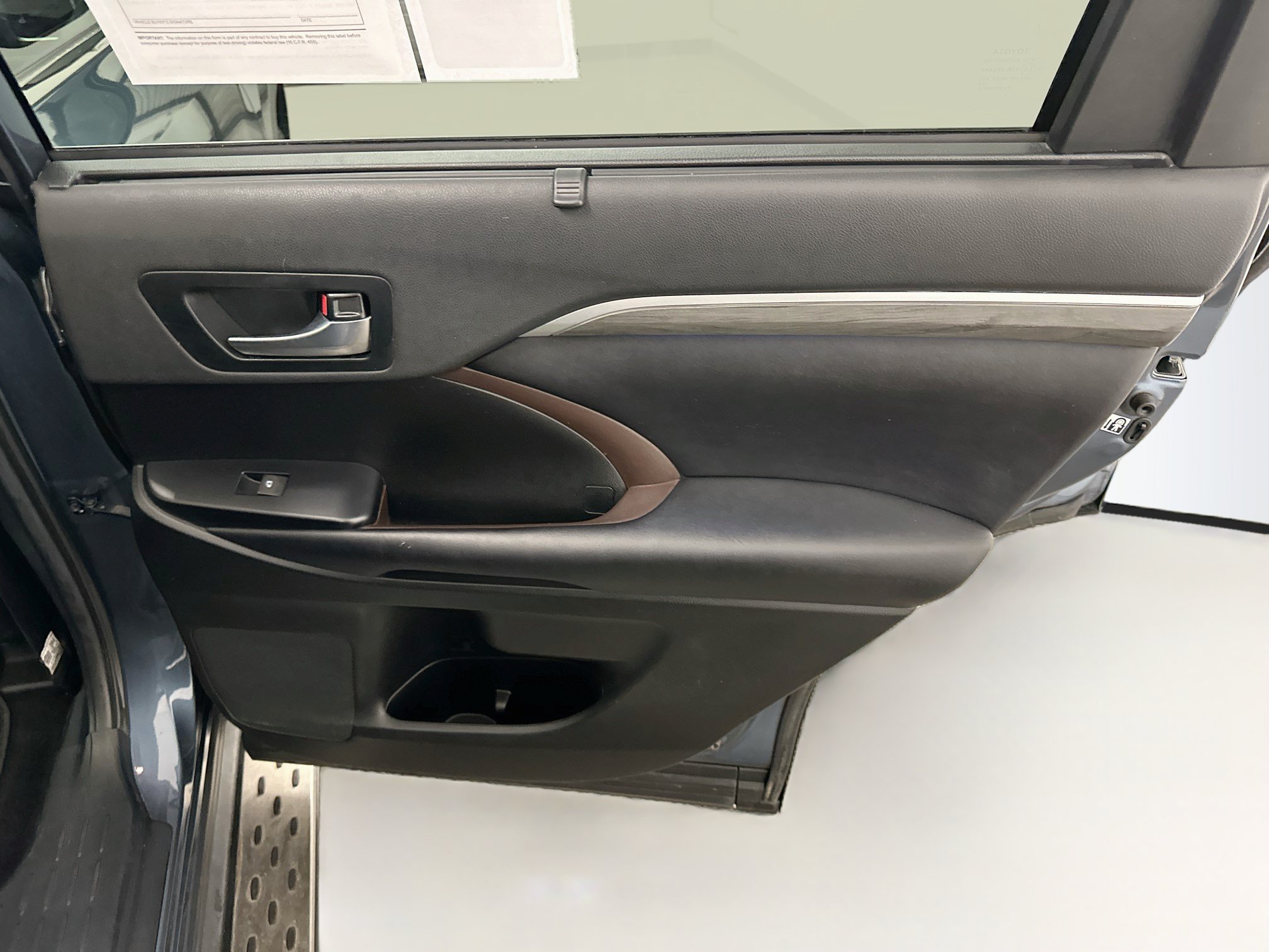 Used 2019 Toyota Highlander Limited Platinum AWD/4WD image 33