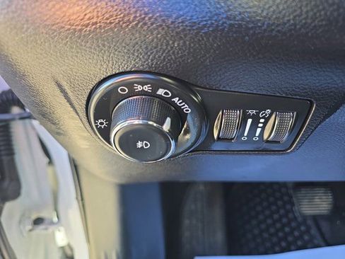 Used 2023 Jeep Compass Latitude AWD/4WD image 25