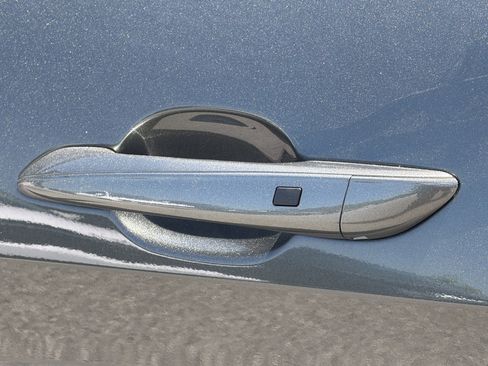 New 2026 Hyundai Elantra Limited FWD image 38